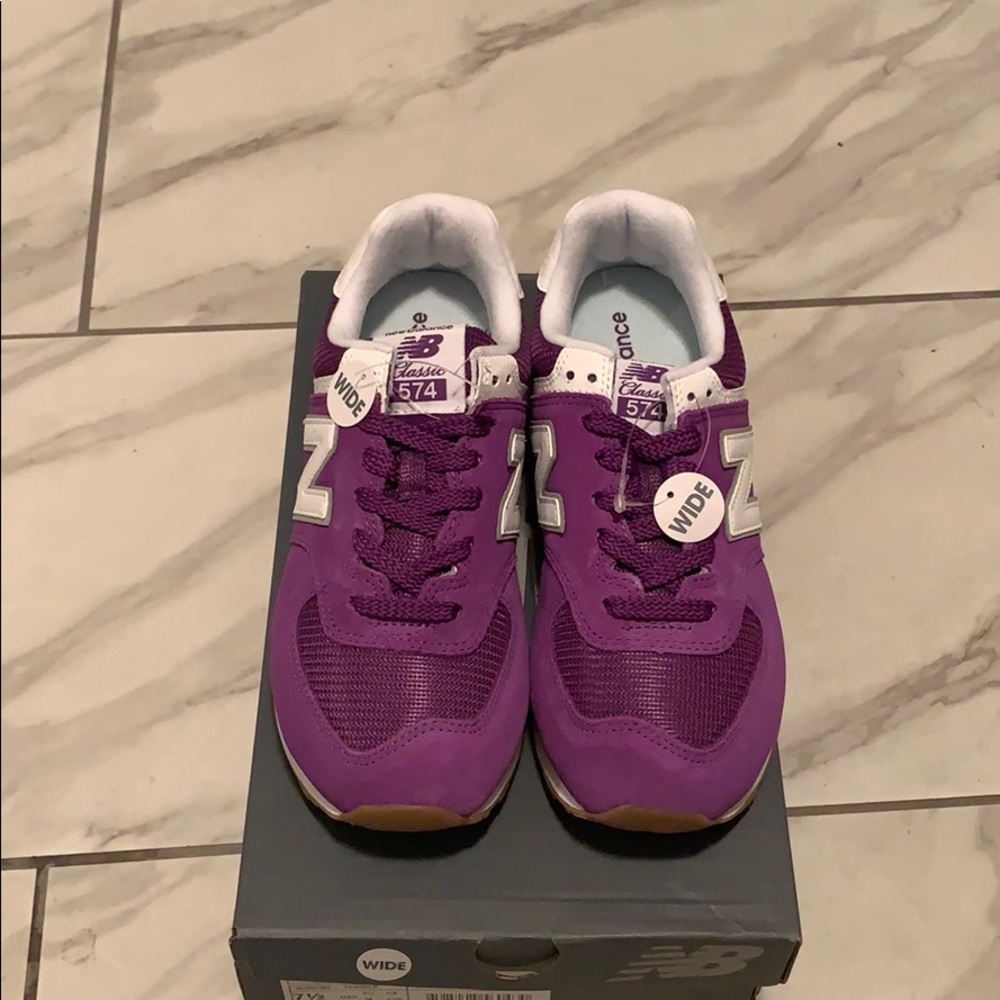 NWT NEW BALANCE 574